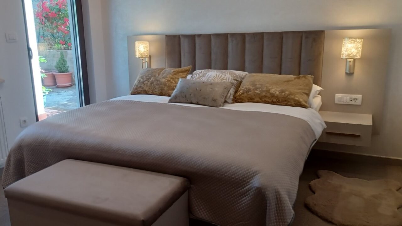 Apartment 5
